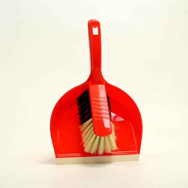 Kehrgarnitur Kunststoff, runde Schaufel mit Lippe, Handfeger 28 cm | rot  | Borsten: Propyl-Haar-Mischung, heller Bart